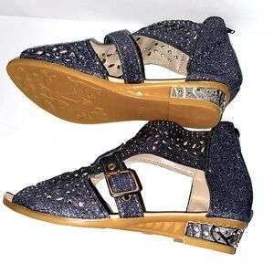Black sparkly/glittery sandals unbranded. US Size 7-7 1:2.